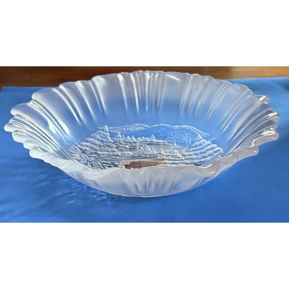 MIKASA 10.5” Frosted Glass Bowl Celebrations Winter Dreams Collection NIB - Picture 7 of 15